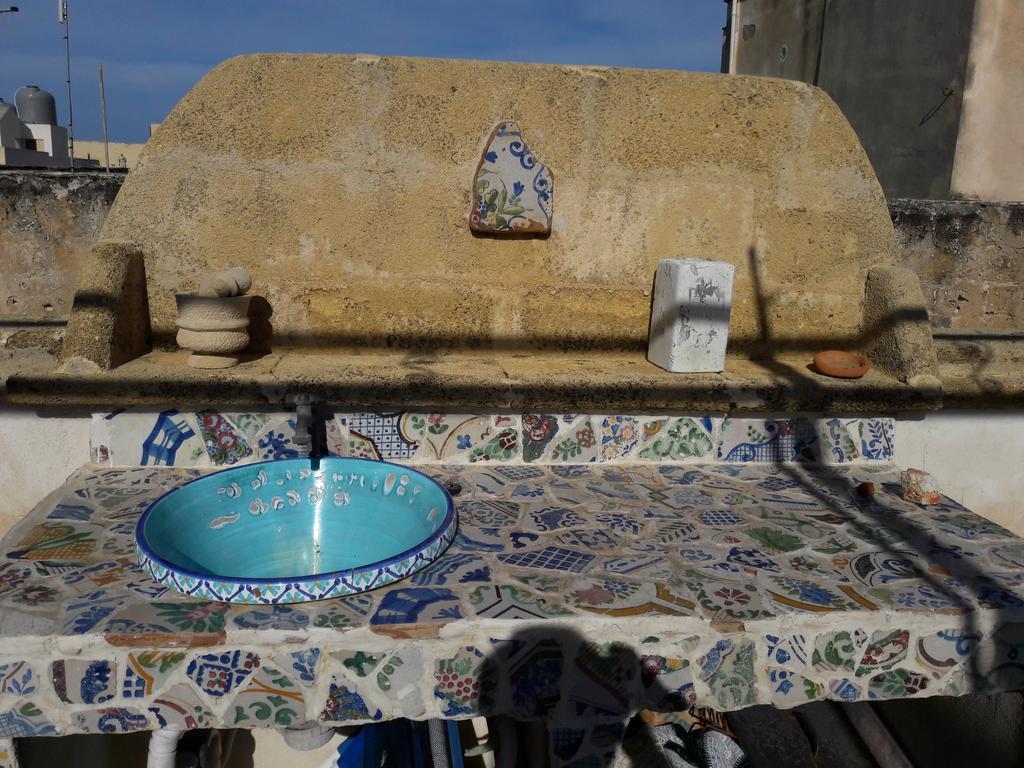Appartamento Raggio Di Sole ตราปานี ภายนอก รูปภาพ