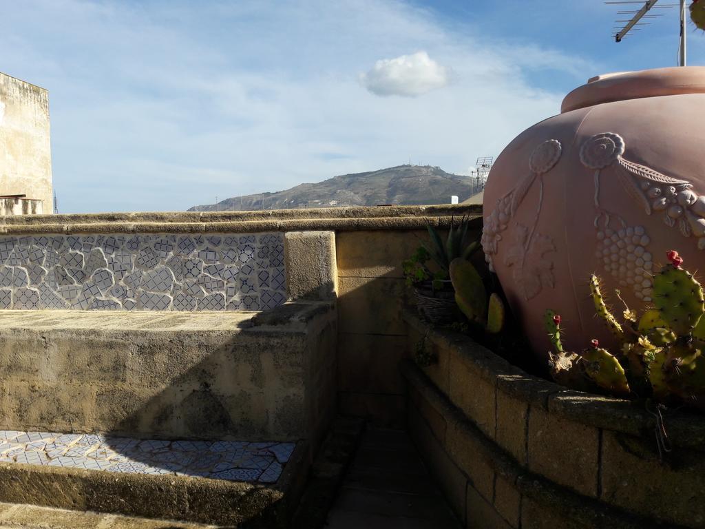 Appartamento Raggio Di Sole ตราปานี ภายนอก รูปภาพ