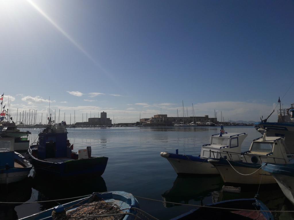 Appartamento Raggio Di Sole ตราปานี ภายนอก รูปภาพ